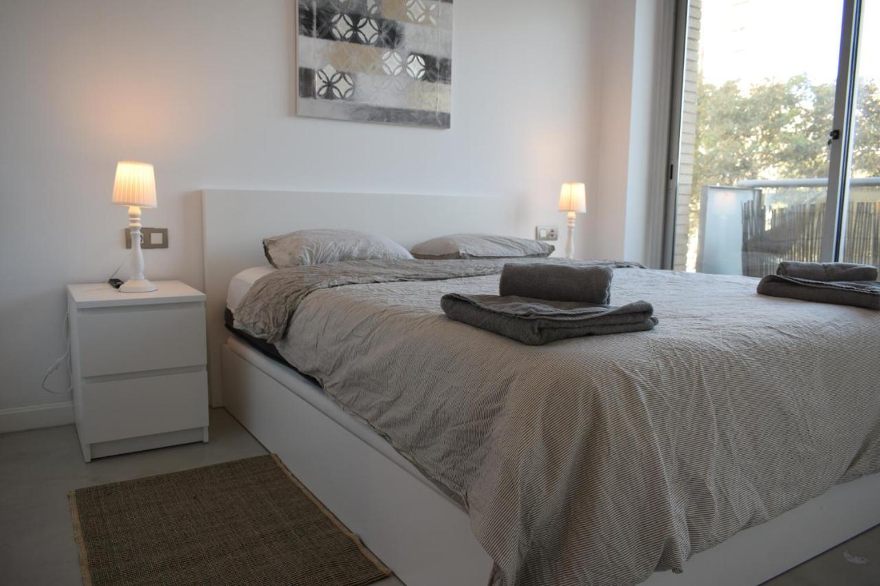 Magnificent Apartment Close To The Beach Sant Adria de Besos Exterior photo